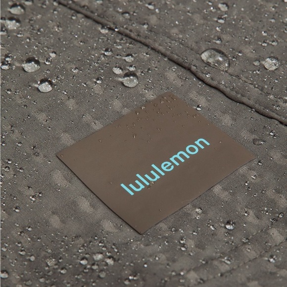 Lululemon Water repellent fleece hiking jacket - Picture 4 of 4